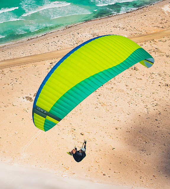 Choosing the Right Paragliding Wing: Key Considerations